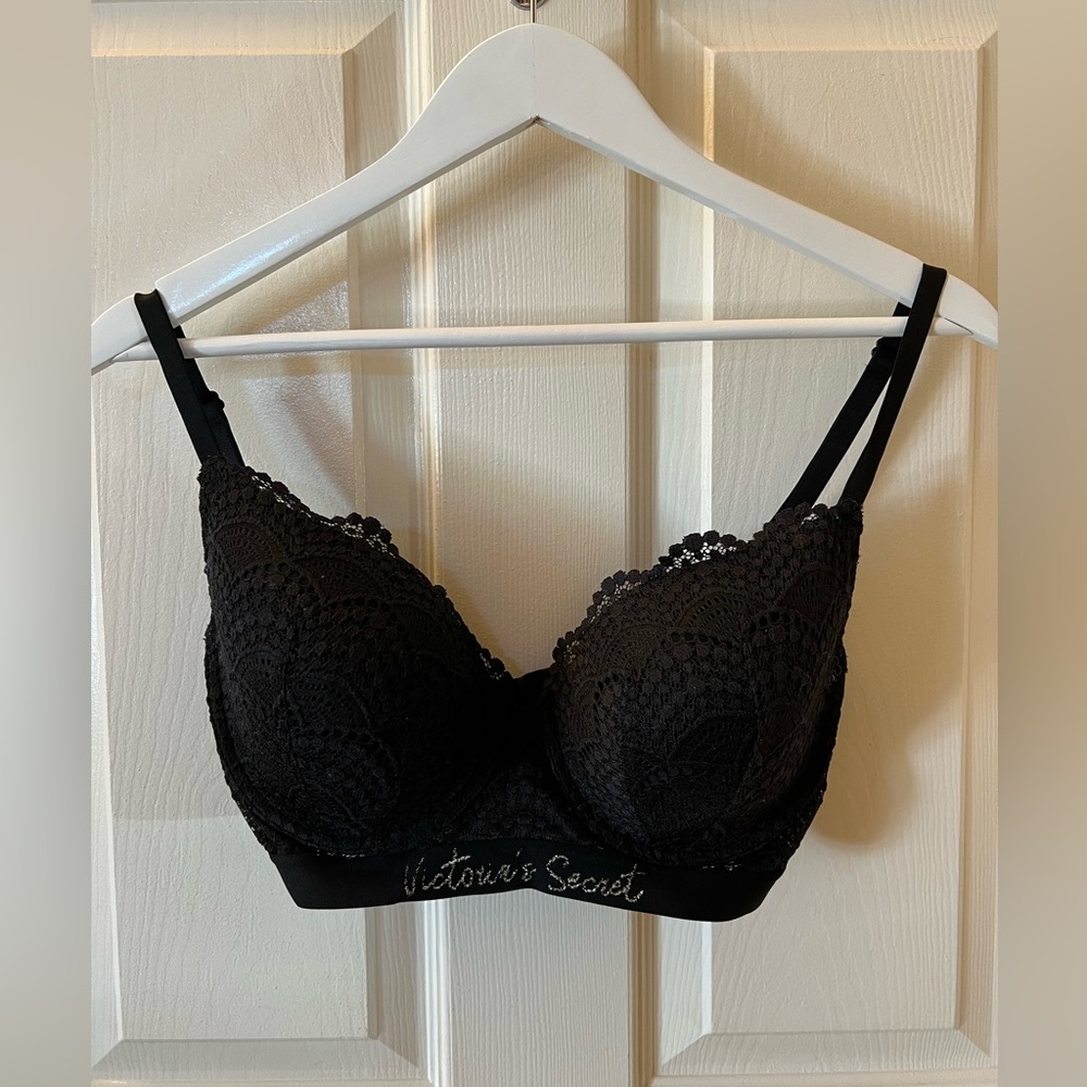Victoria’s Secret Lace Demi Bra 🖤🖤